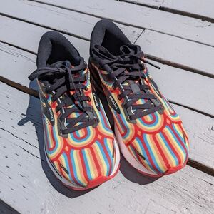 Brooks Adrenaline GTS 22 Special Edition Disco Black Limelight, Women's Size 9.5